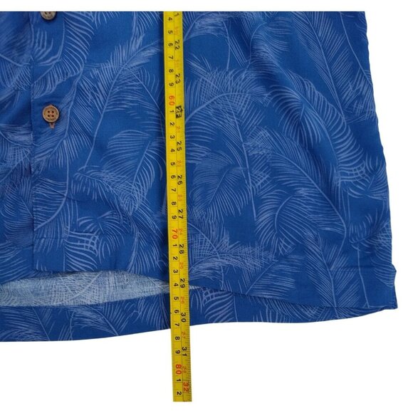Weatherproof Vintage Mens Blue Tropical Leaf Print Short Sleeve Button-Up Shirt. - Picture 7 of 7